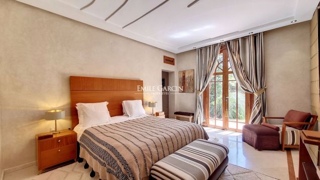 Villa for sale on a beautiful estate 30 minutes from the centre of Marrakech - Emile Garcin Maroc - Image 10