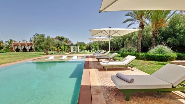 Villa for sale on a beautiful estate 30 minutes from the centre of Marrakech - Emile Garcin Maroc - Image 17
