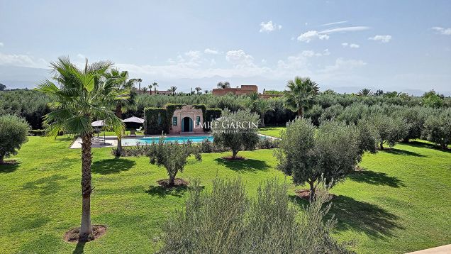 Villa for sale on the Route de Sidi Abdallah Ghiyat near Marrakech - Emile Garcin Maroc - Image 1