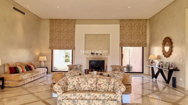 Villa for sale on the Route de Sidi Abdallah Ghiyat near Marrakech - Emile Garcin Maroc - Image 2