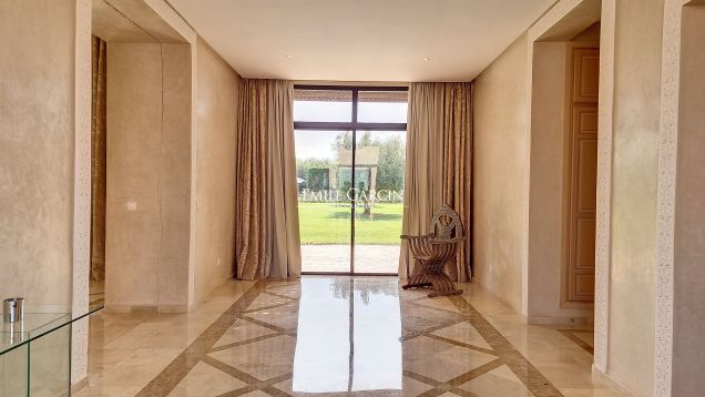 Villa for sale on the Route de Sidi Abdallah Ghiyat near Marrakech - Emile Garcin Maroc - Image 4