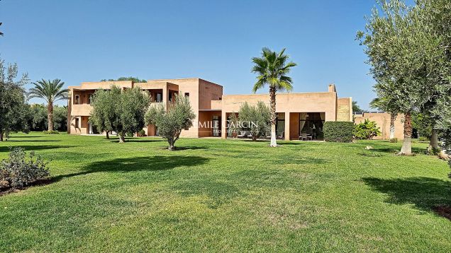Villa for sale on the Route de Sidi Abdallah Ghiyat near Marrakech - Emile Garcin Maroc - Image 8
