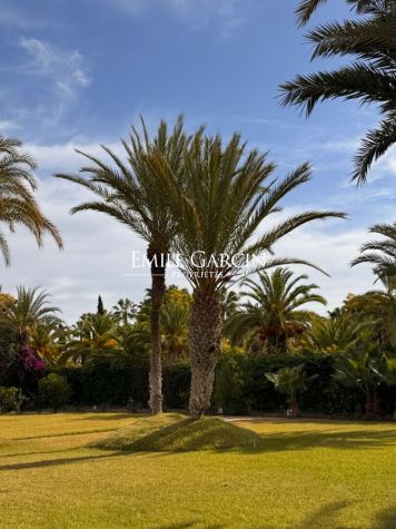 Magnificent property in the heart of the Triangle d'or area of Marrakech - Emile Garcin Maroc - Image 1