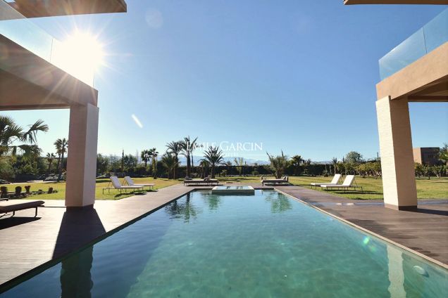 Modern villa for sale in Marrakech (no VNA attestation) - Emile Garcin Maroc - Image 8