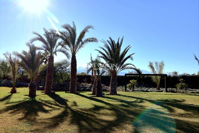 Modern villa for sale in Marrakech (no VNA attestation) - Emile Garcin Maroc - Image 9