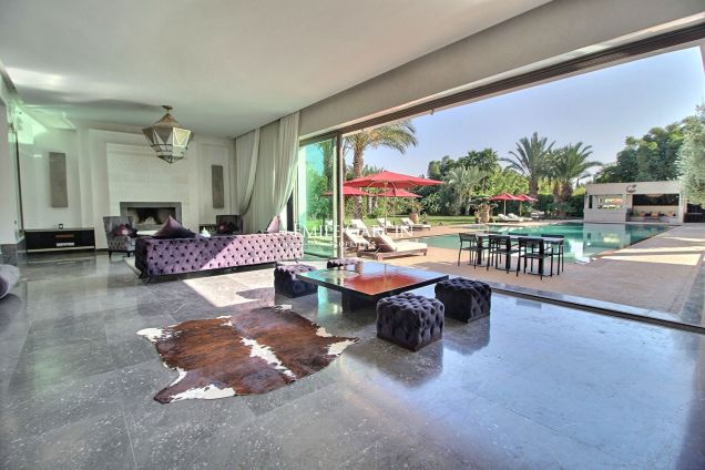 Property for sale on the Route de Ouarzazate near Marrakech - Emile Garcin Maroc - Image 1