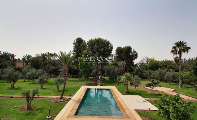 Villa for sale in the heart of the Triangle d'or in the Palmeraie district of Marrakech - Emile Garcin Maroc - Image 1