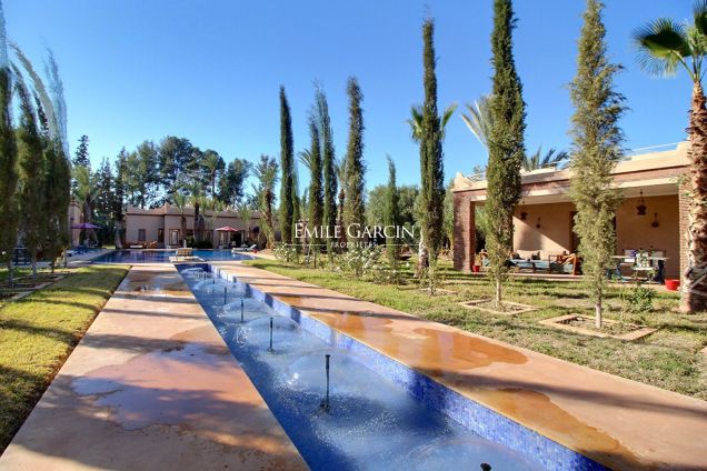 Exceptional property for sale in the Palmeraie district of Marrakech - Emile Garcin Maroc - Image 10