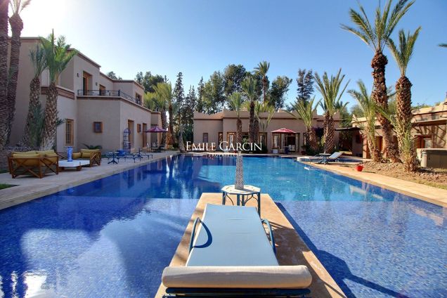 Exceptional property for sale in the Palmeraie district of Marrakech - Emile Garcin Maroc - Image 11