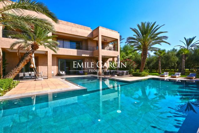 Villa near golf courses for sale in Marrakech - Emile Garcin Maroc - Image 2