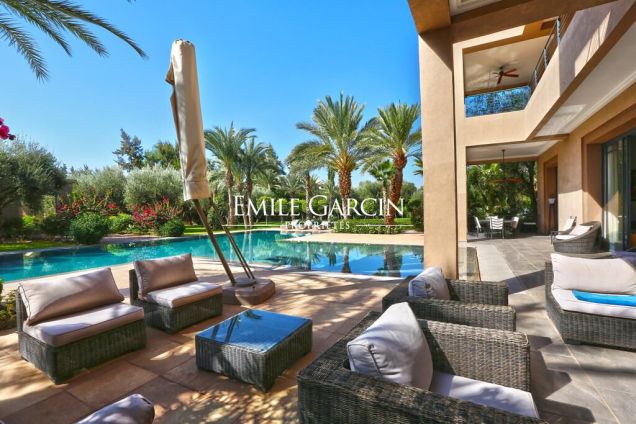 Villa near golf courses for sale in Marrakech - Emile Garcin Maroc - Image 9