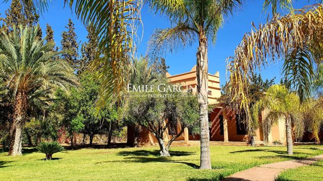 Villa for sale in the heart of the Palmeraie district of Marrakech - Emile Garcin Maroc - Image 2