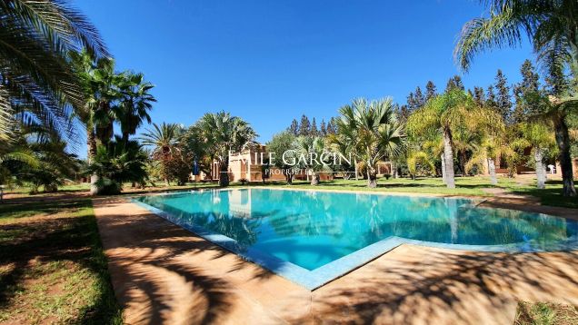 Villa for sale in the heart of the Palmeraie district of Marrakech - Emile Garcin Maroc - Image 6