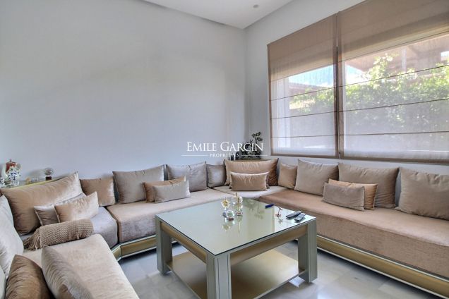 Villa for sale on a golf resort near the centre of Marrakech - Emile Garcin Maroc - Image 2
