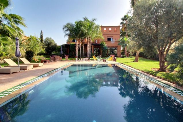 Magnificent house for sale on a golf resort in Marrakech - Emile Garcin Maroc - Image 1