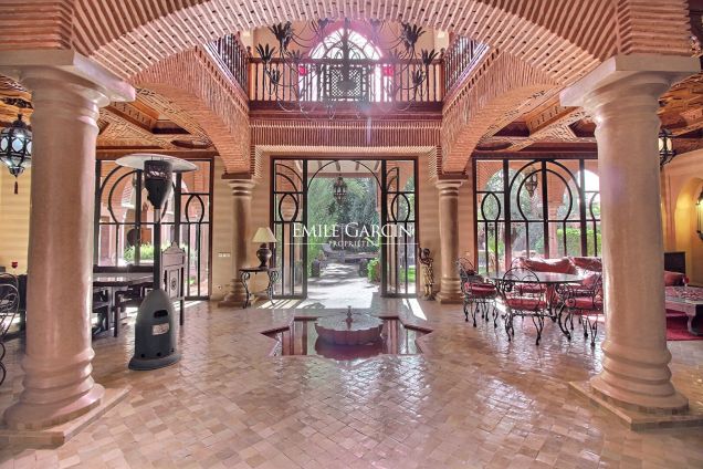House for sale a few minutes from the centre of Marrakech - Emile Garcin Maroc - Image 2