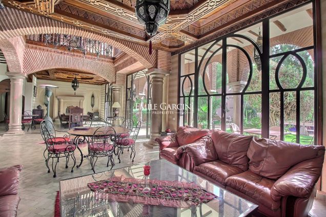 House for sale a few minutes from the centre of Marrakech - Emile Garcin Maroc - Image 3