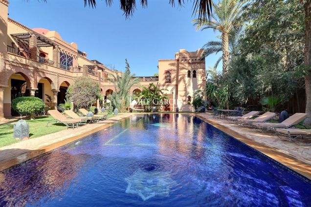 House for sale a few minutes from the centre of Marrakech - Emile Garcin Maroc - Image 7