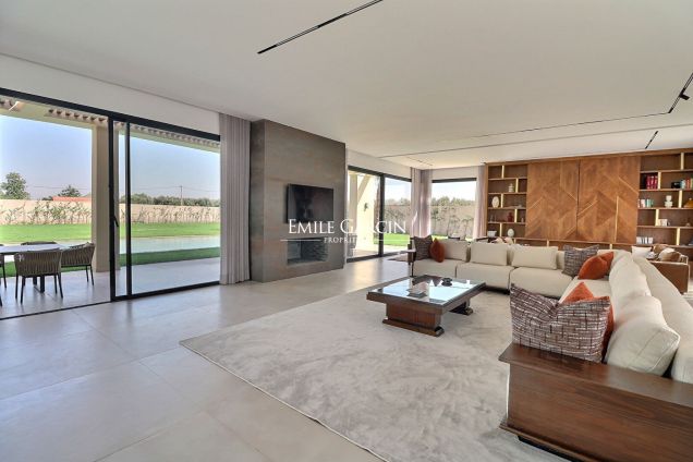 Contemporary villa for sale on a private development near Marrakech - Emile Garcin Maroc - Image 2