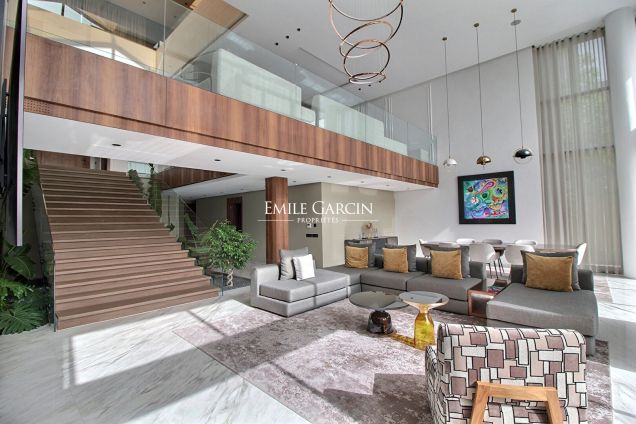 Golf resort villa for sale in Marrakech - Emile Garcin Maroc - Image 1