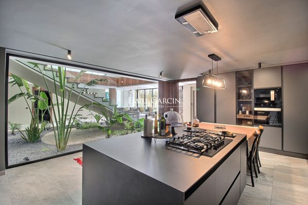 Golf resort villa for sale in Marrakech - Emile Garcin Maroc - Image 5