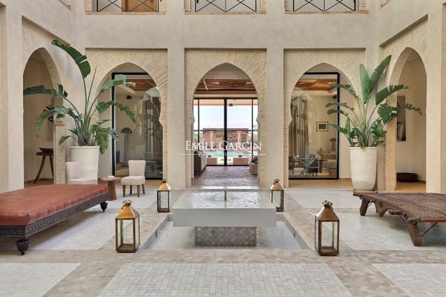 Recently constructed villa for sale close to the main golf courses of Marrakech - Emile Garcin Maroc - Image 1