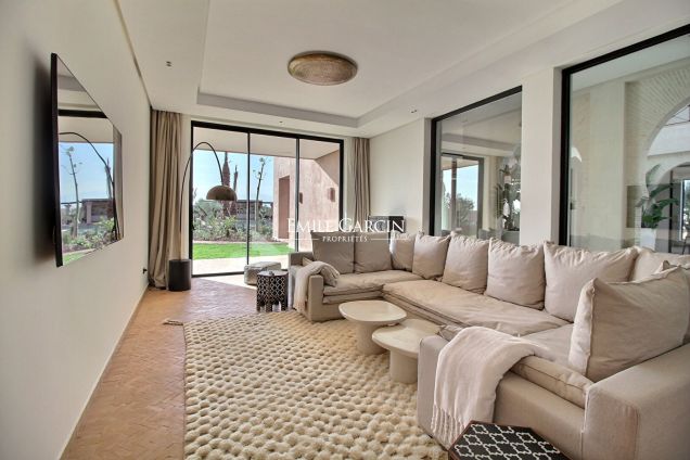 Recently constructed villa for sale close to the main golf courses of Marrakech - Emile Garcin Maroc - Image 4
