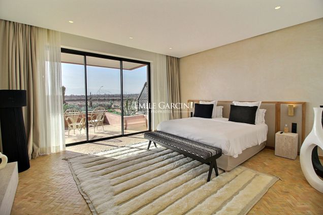 Recently constructed villa for sale close to the main golf courses of Marrakech - Emile Garcin Maroc - Image 6