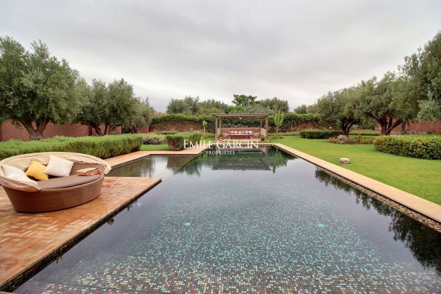 Villa for sale on a golf resort near Marrakech - Emile Garcin Maroc - Image 5