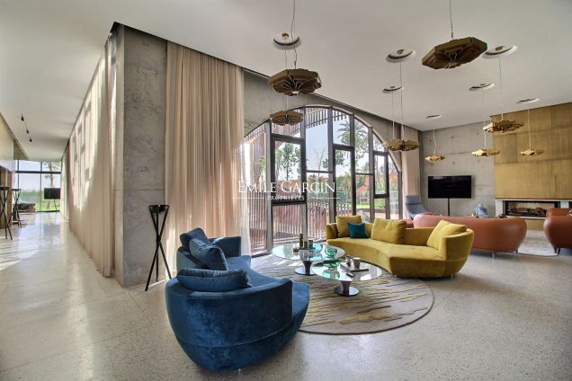 Designer house for sale on the Amelkis golf development in Marrakech - Emile Garcin Maroc - Image 2