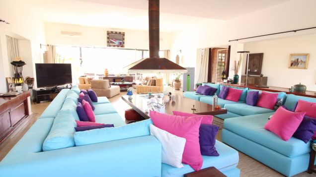 Charming villa for sale 20 minutes from Marrakech - Emile Garcin Maroc - Image 2