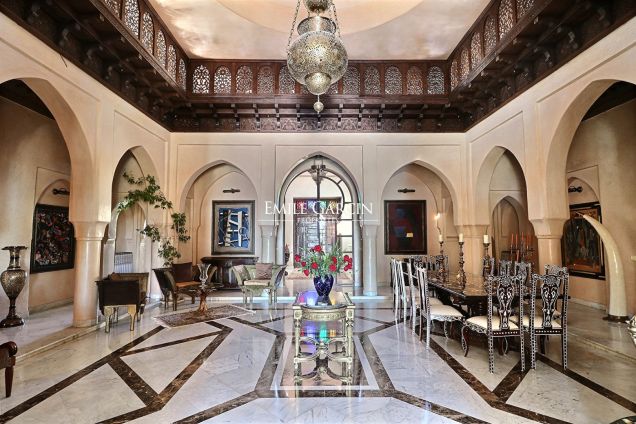 Exceptional residence for sale on the Route d'Amizmiz in Marrakech - Emile Garcin Maroc - Image 3