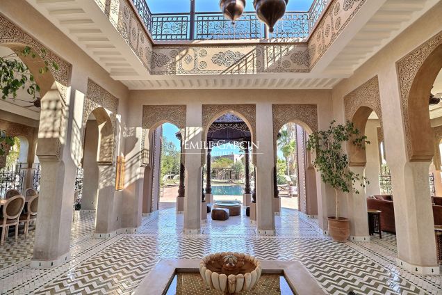 Exceptional residence for sale on the Route d'Amizmiz in Marrakech - Emile Garcin Maroc - Image 4
