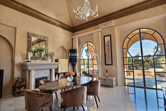 Exceptional residence for sale on the Route d'Amizmiz in Marrakech - Emile Garcin Maroc - Image 7