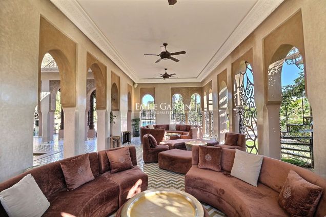 Exceptional residence for sale on the Route d'Amizmiz in Marrakech - Emile Garcin Maroc - Image 10