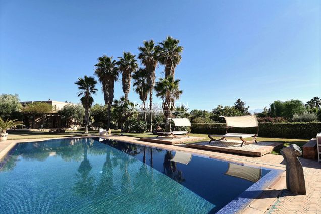 Exceptional residence for sale on the Route d'Amizmiz in Marrakech - Emile Garcin Maroc - Image 15
