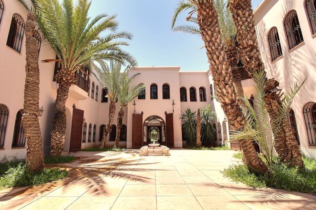 PROPERTY FOR SALE IN THE PALMERAIE DISTRICT OF MARRAKECH - Emile Garcin Maroc - Image 8