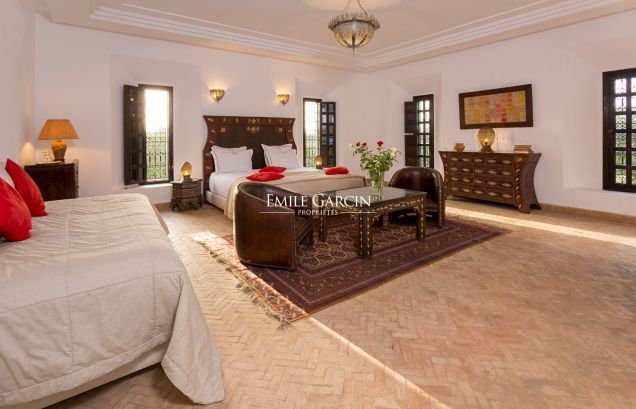 Magnificent 11-bedroom property to rent, 20 minutes outside of Marrakech - Emile Garcin Maroc - Image 7