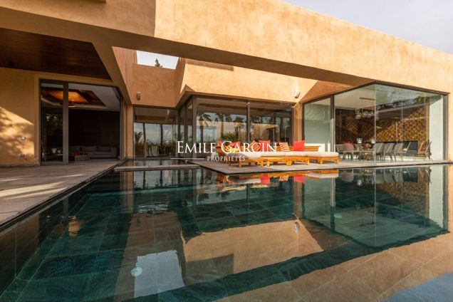 Modern villa to rent located 15 minutes from Marrakech - Emile Garcin Maroc - Image 2