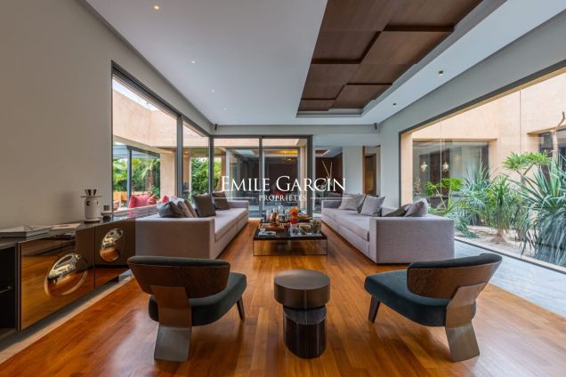 Modern villa to rent located 15 minutes from Marrakech - Emile Garcin Maroc - Image 3