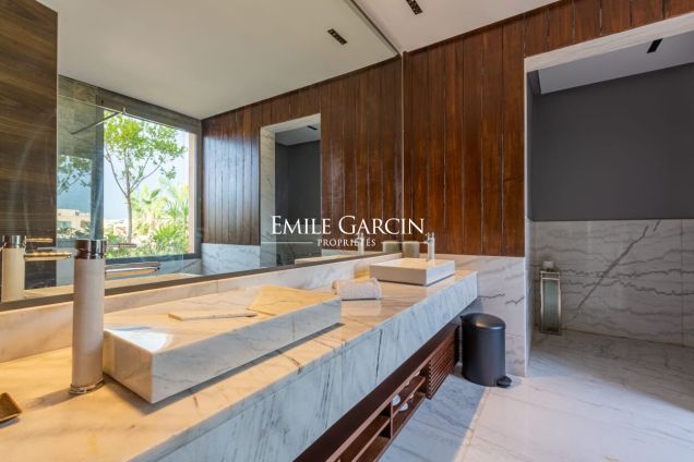 Modern villa to rent located 15 minutes from Marrakech - Emile Garcin Maroc - Image 11