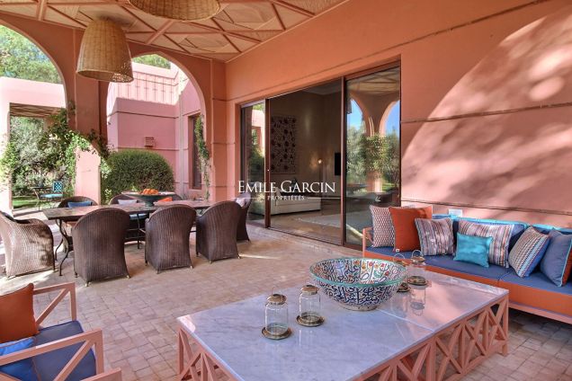 Handsome Moroccan-inspired villa to rent near Marrakech - Emile Garcin Maroc - Image 11
