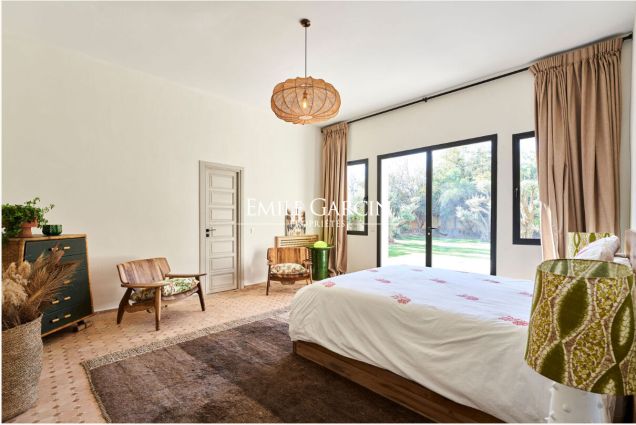 Stylish and charming villa to rent 15 minutes from Marrakech - Emile Garcin Maroc - Image 9