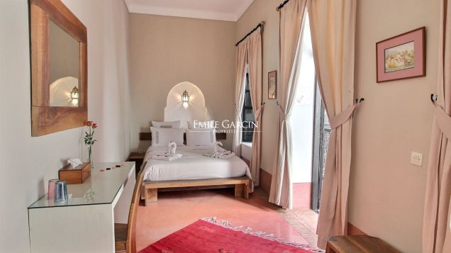 Riad to rent less than 5 minutes from the Place Jemaa El Fnaa - Emile Garcin Maroc - Image 7
