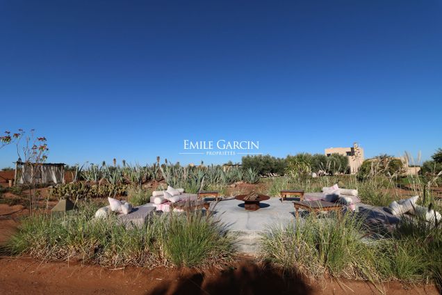 Property to rent on the Route d'Azmizmiz, just minutes from Marrakech - Emile Garcin Maroc - Image 10