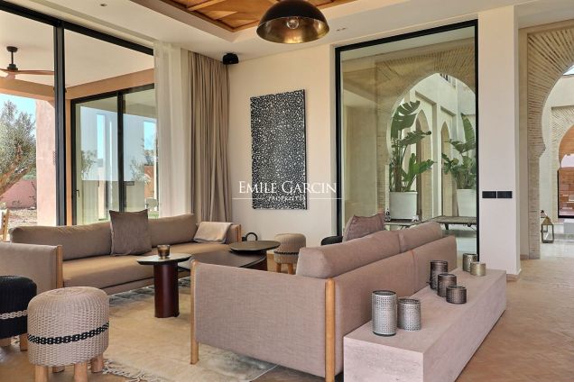 Exceptional villa to rent a few minutes from Marrakech - Emile Garcin Maroc - Image 4