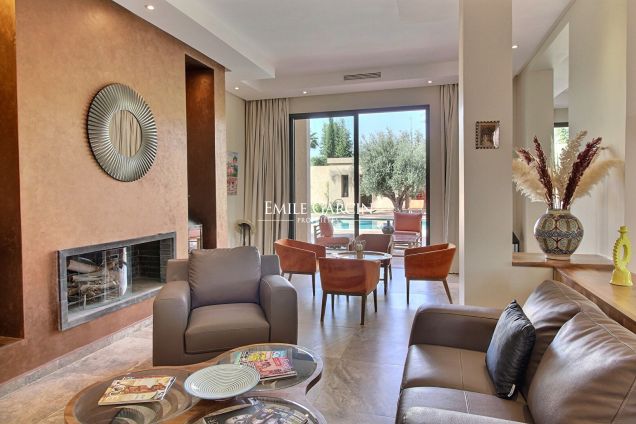 Handsome contemporary property to rent on a gated private development 20 minutes from Marrakech - Emile Garcin Maroc - Image 4