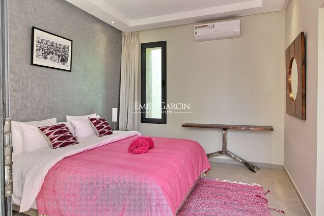 Handsome contemporary property to rent on a gated private development 20 minutes from Marrakech - Emile Garcin Maroc - Image 11