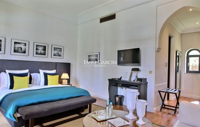 Property to rent in a luxurious private residence in Bab Atlas, Palmeraie - Emile Garcin Maroc - Image 4