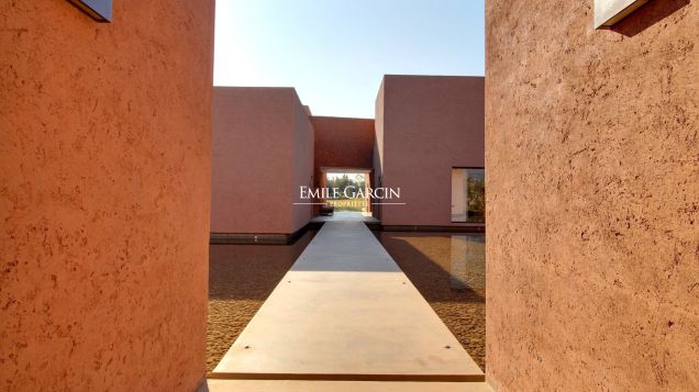 Property to rent in the Palmeraie district of Marrakech - Emile Garcin Maroc - Image 7